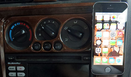 IphoneinCar2