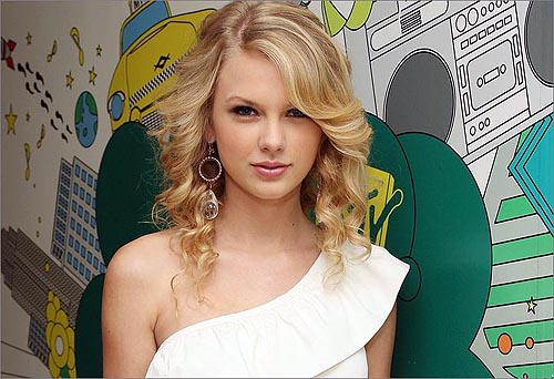 TaylorSwift2