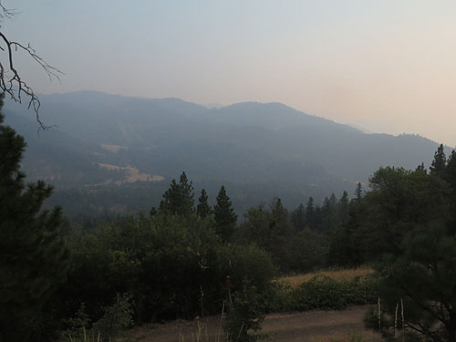 SmokeInValeyOutsideAshland